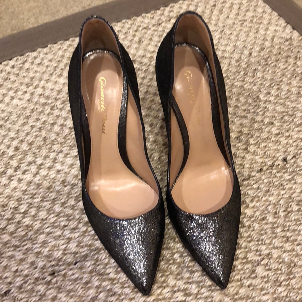 Gianvito Rossi 7(37) Silver